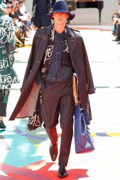 Look 42